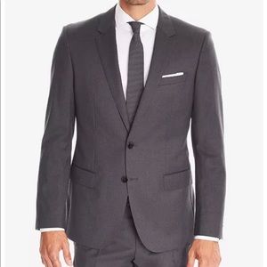 NWT Men’s Hugo Boss Lightweight Gray Italian Wool Suit- size 42R